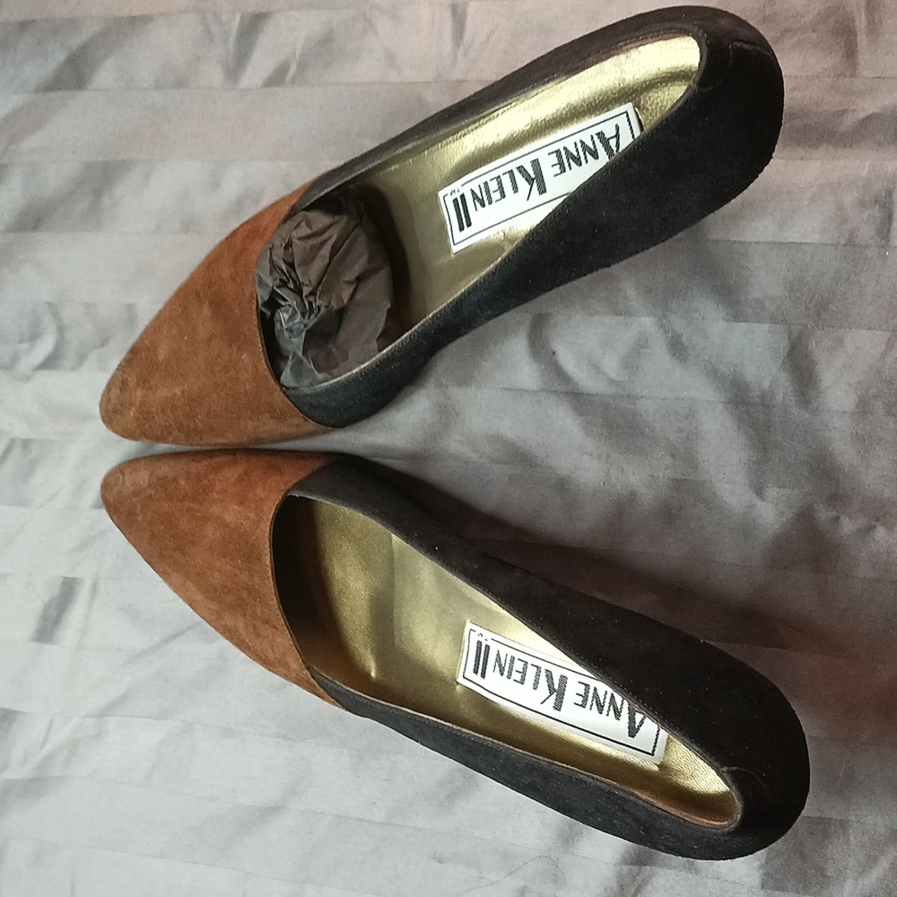 Anne Klein II, heels, brn/blk Suede, Leather soles, size 9n